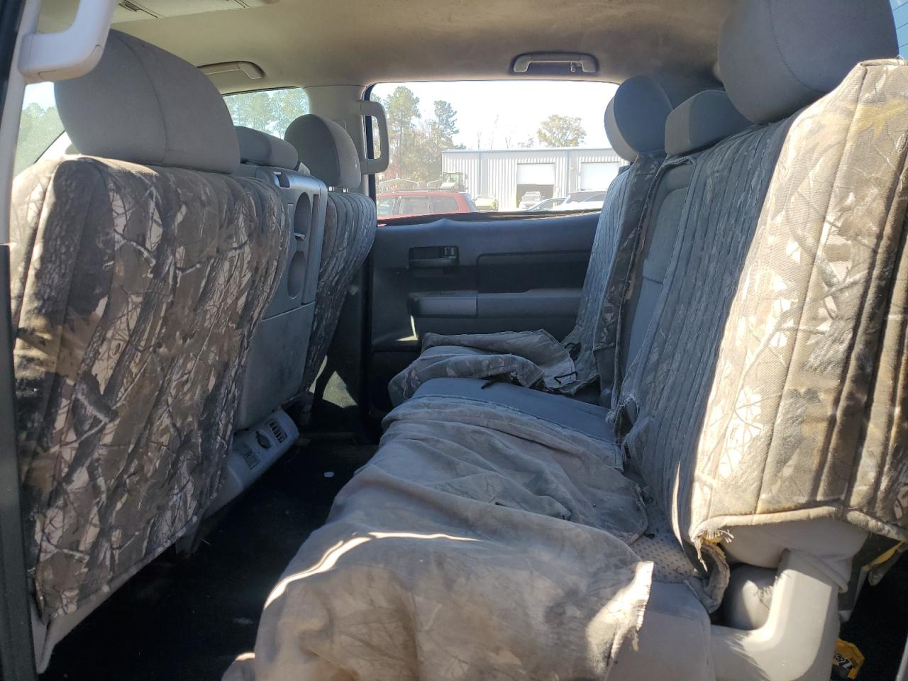 TOYOTA TUNDRA CREWMAX SR5