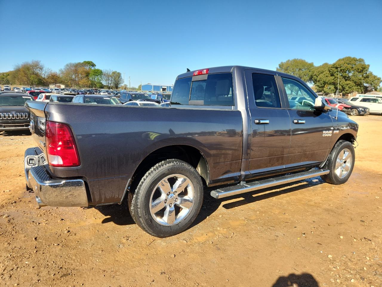 RAM 1500 SLT