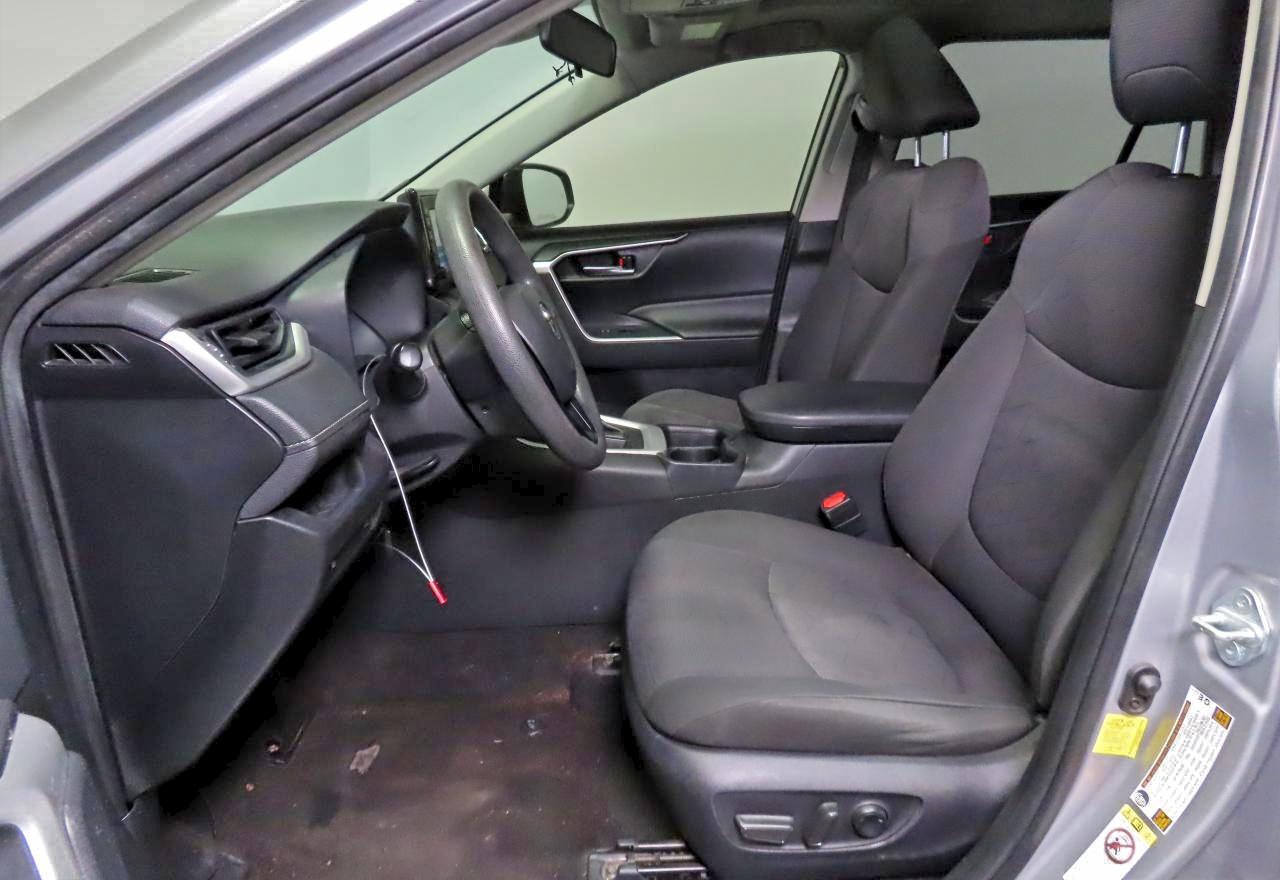 Lot #3304025543 2019 TOYOTA RAV4 XLE