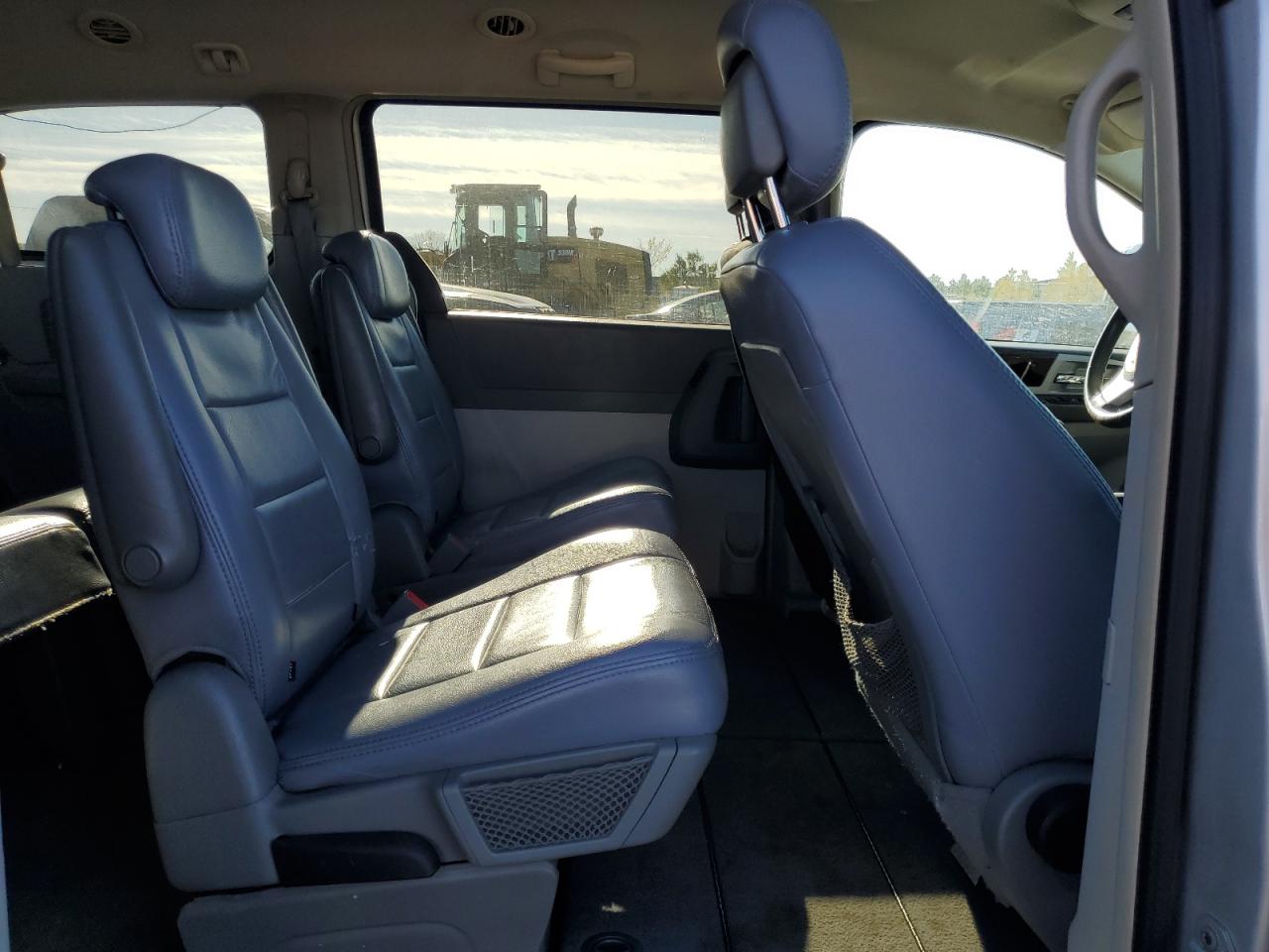 CHRYSLER TOWN & COUNTRY TOURING