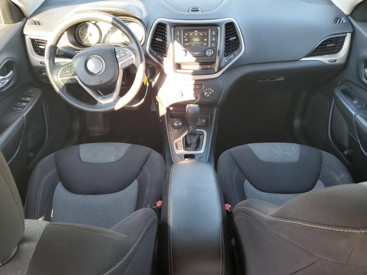 JEEP GRAND CHEROKEE SPORT