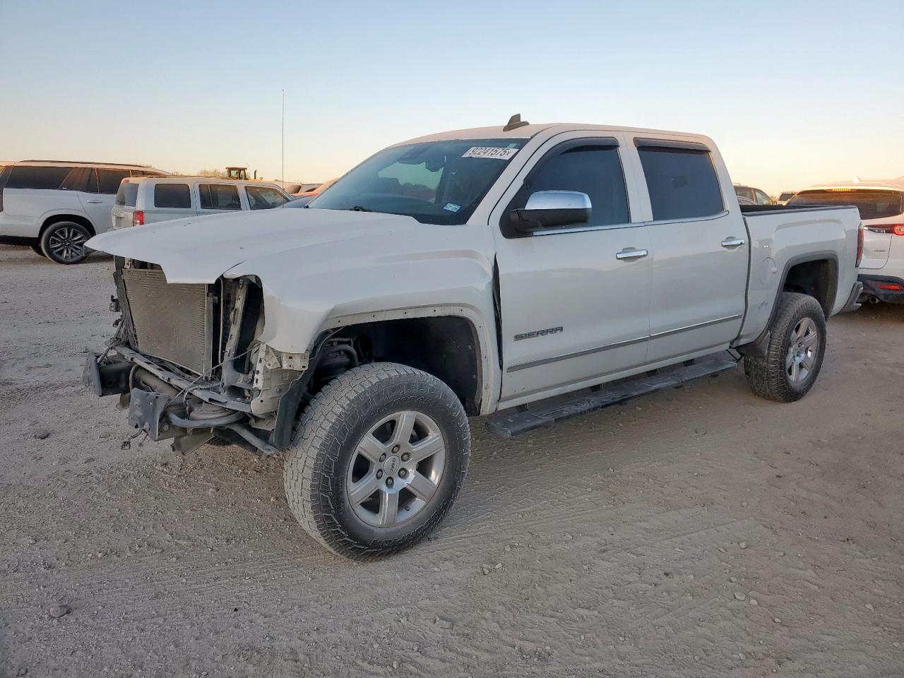 GMC SIERRA C1500 SLT