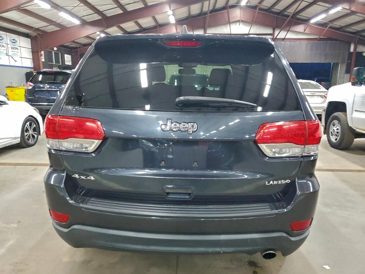 JEEP GRAND CHEROKEE LAREDO