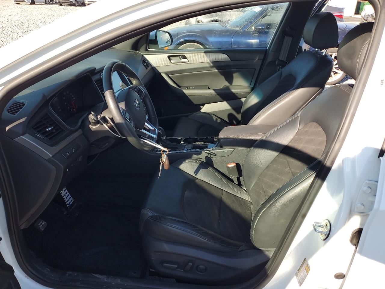 HYUNDAI SONATA SPORT