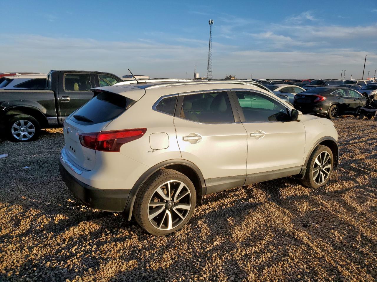 NISSAN ROGUE SPORT S