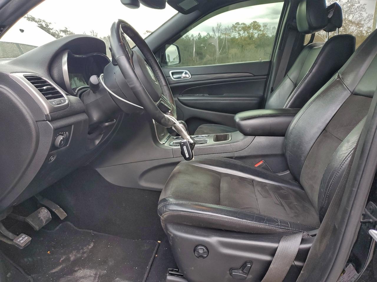 JEEP GRAND CHEROKEE LAREDO