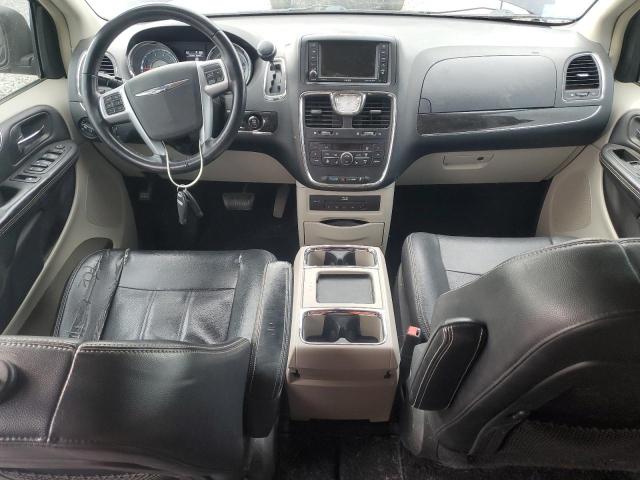 2013 CHRYSLER TOWN & COU #3296606042