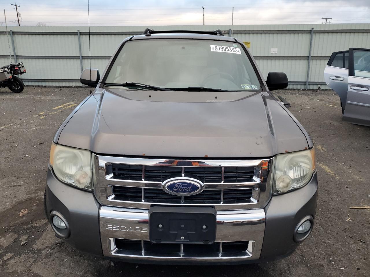 FORD ESCAPE LIMITED