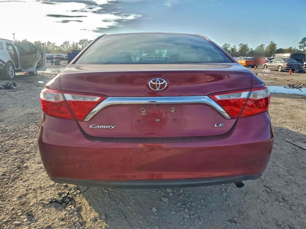 TOYOTA CAMRY LE