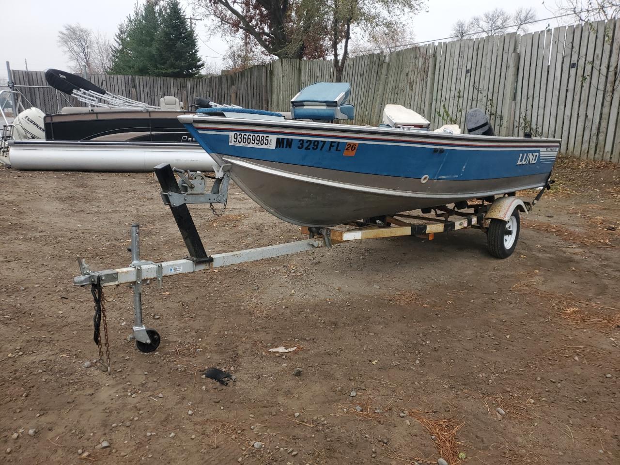 Lot #3294297890 1988 LUND BOAT W/TRL