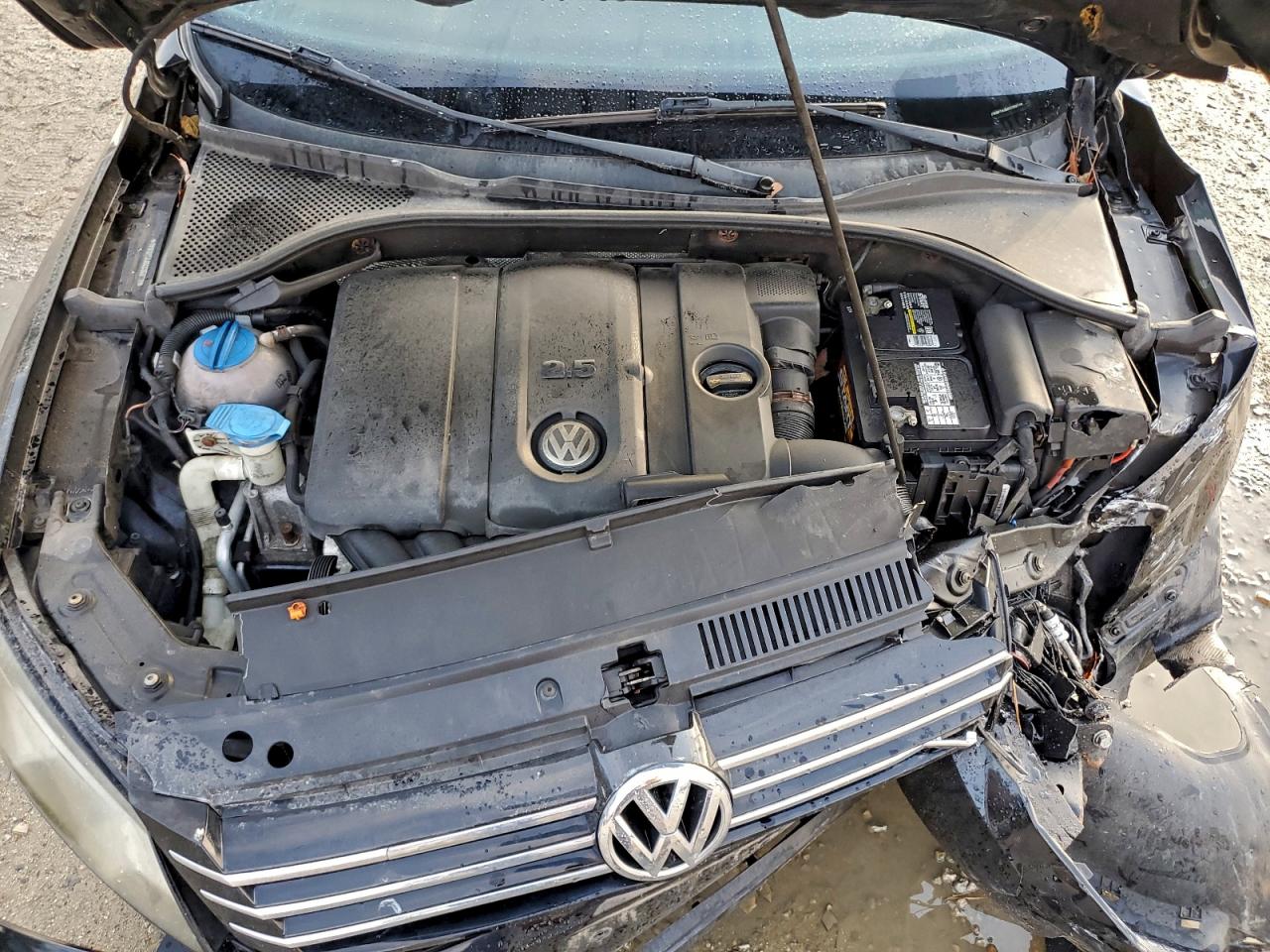 VOLKSWAGEN PASSAT SE