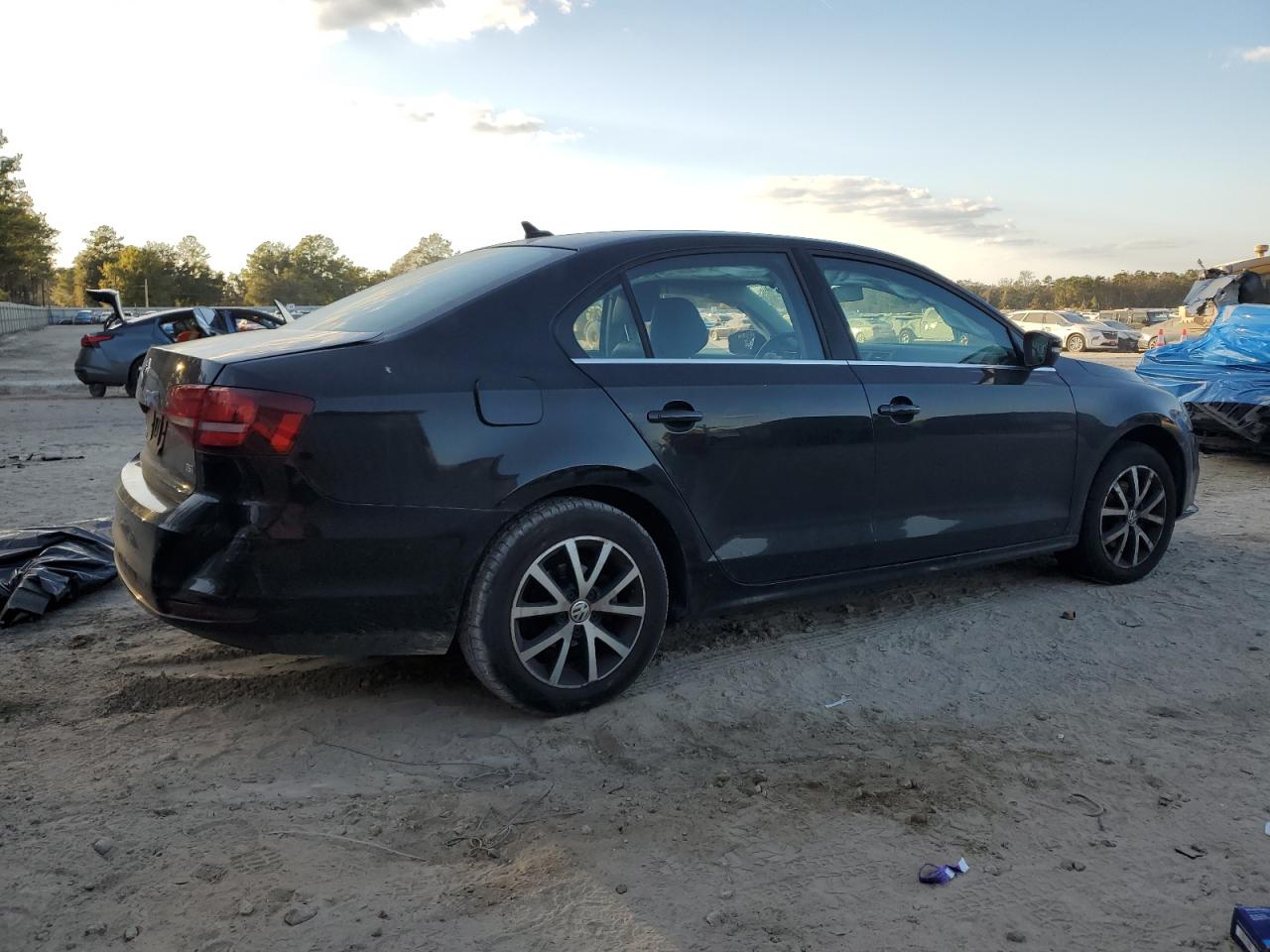 VOLKSWAGEN JETTA SE