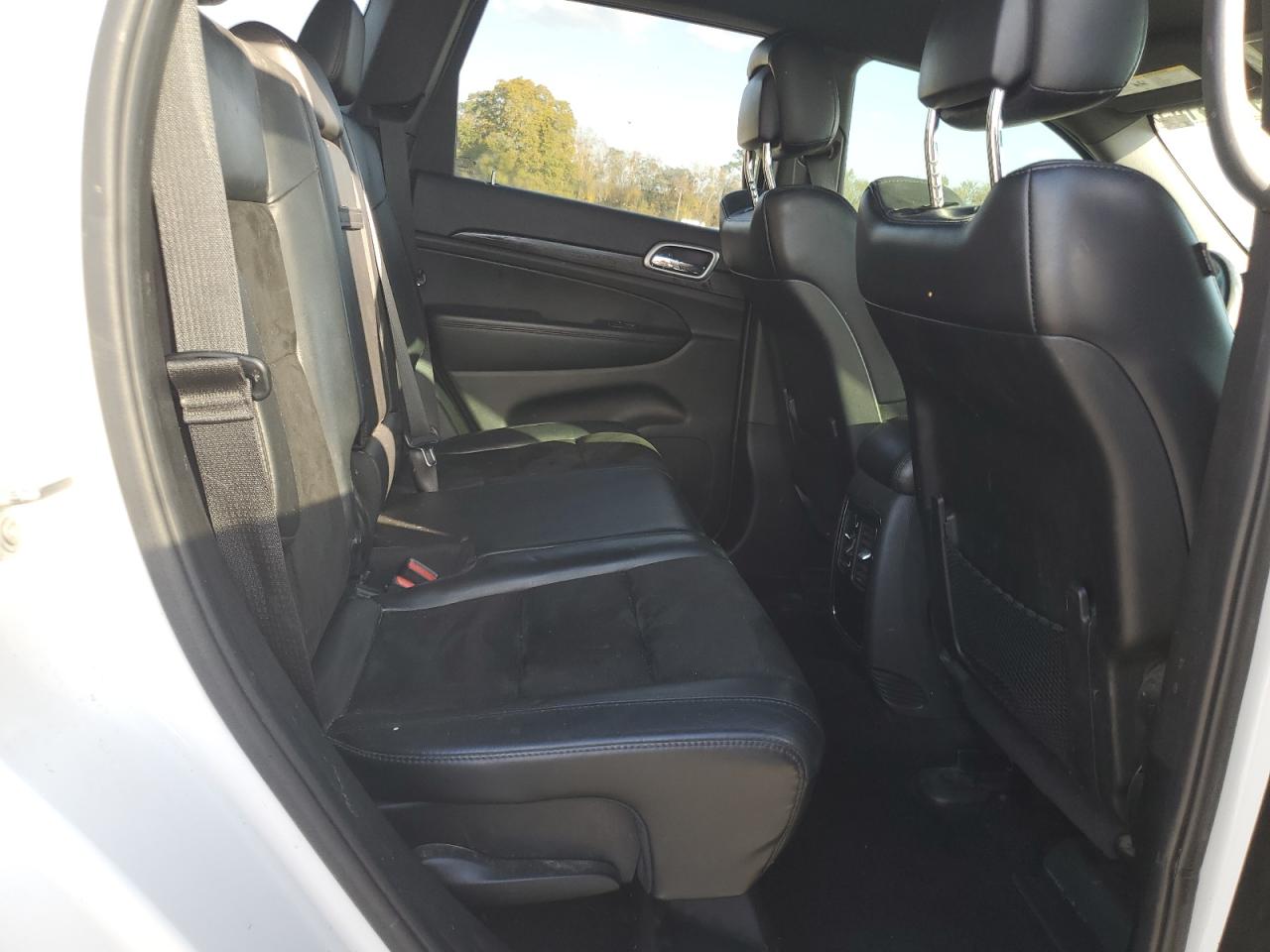 JEEP GRAND CHEROKEE LAREDO