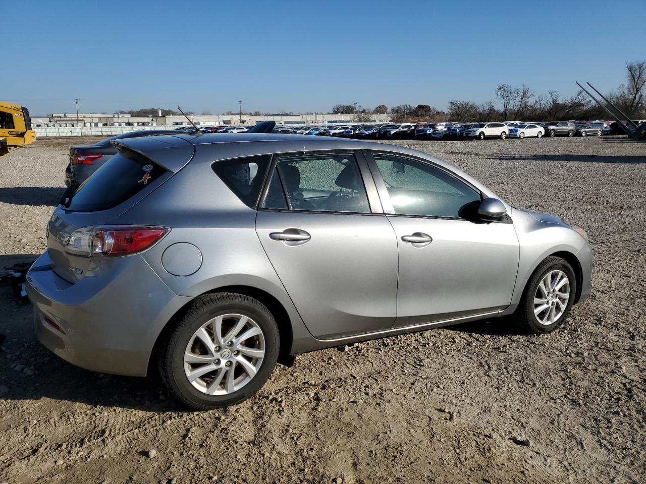 MAZDA 3 I
