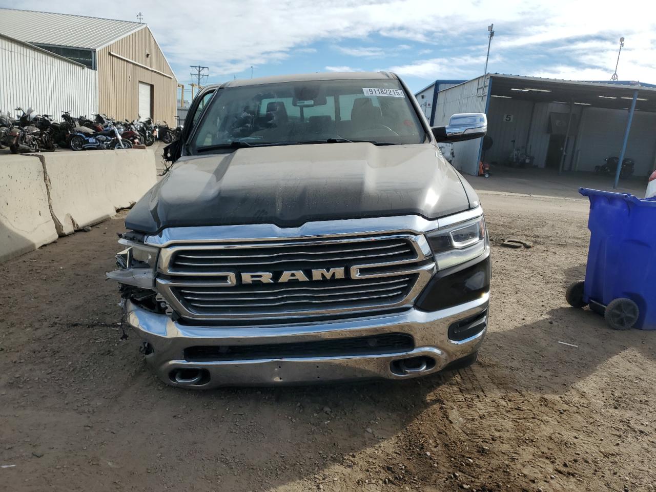 RAM 1500 LARAMIE