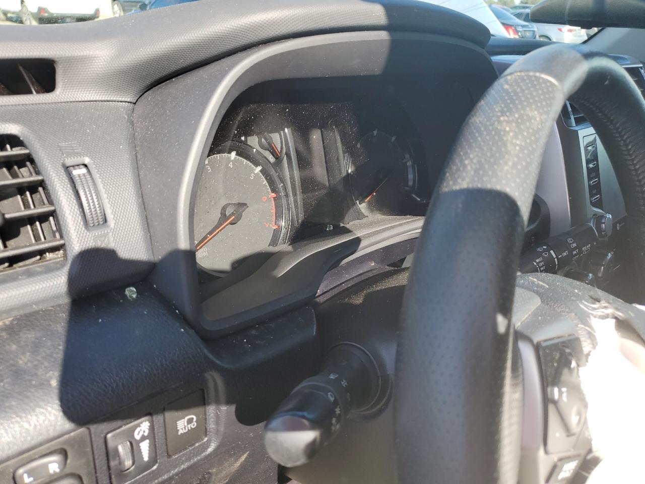 TOYOTA 4RUNNER SR5/SR5 PREMIUM