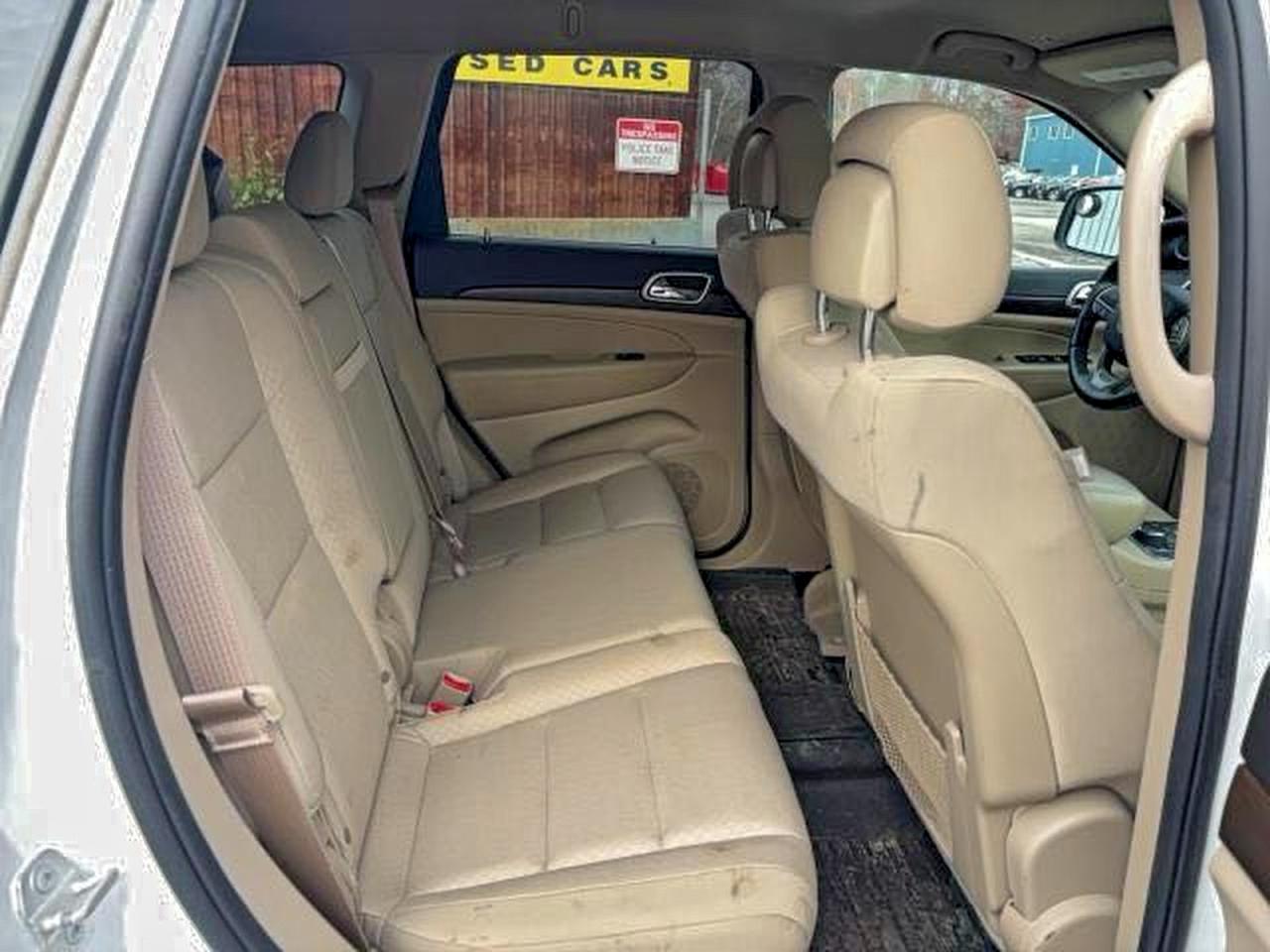 JEEP GRAND CHEROKEE LAREDO