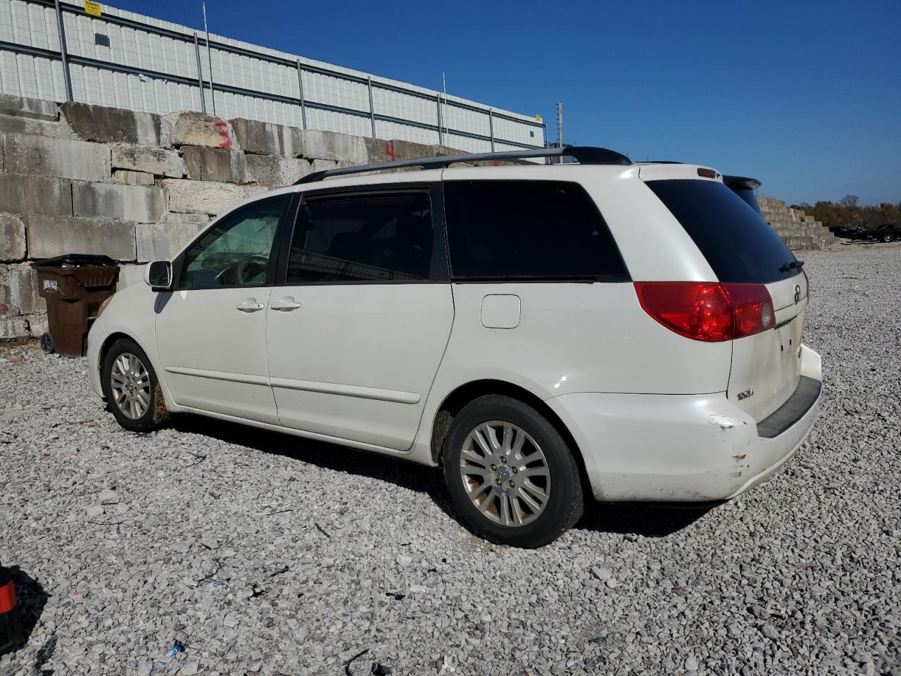 Lot #3281476991 2009 TOYOTA SIENNA XLE