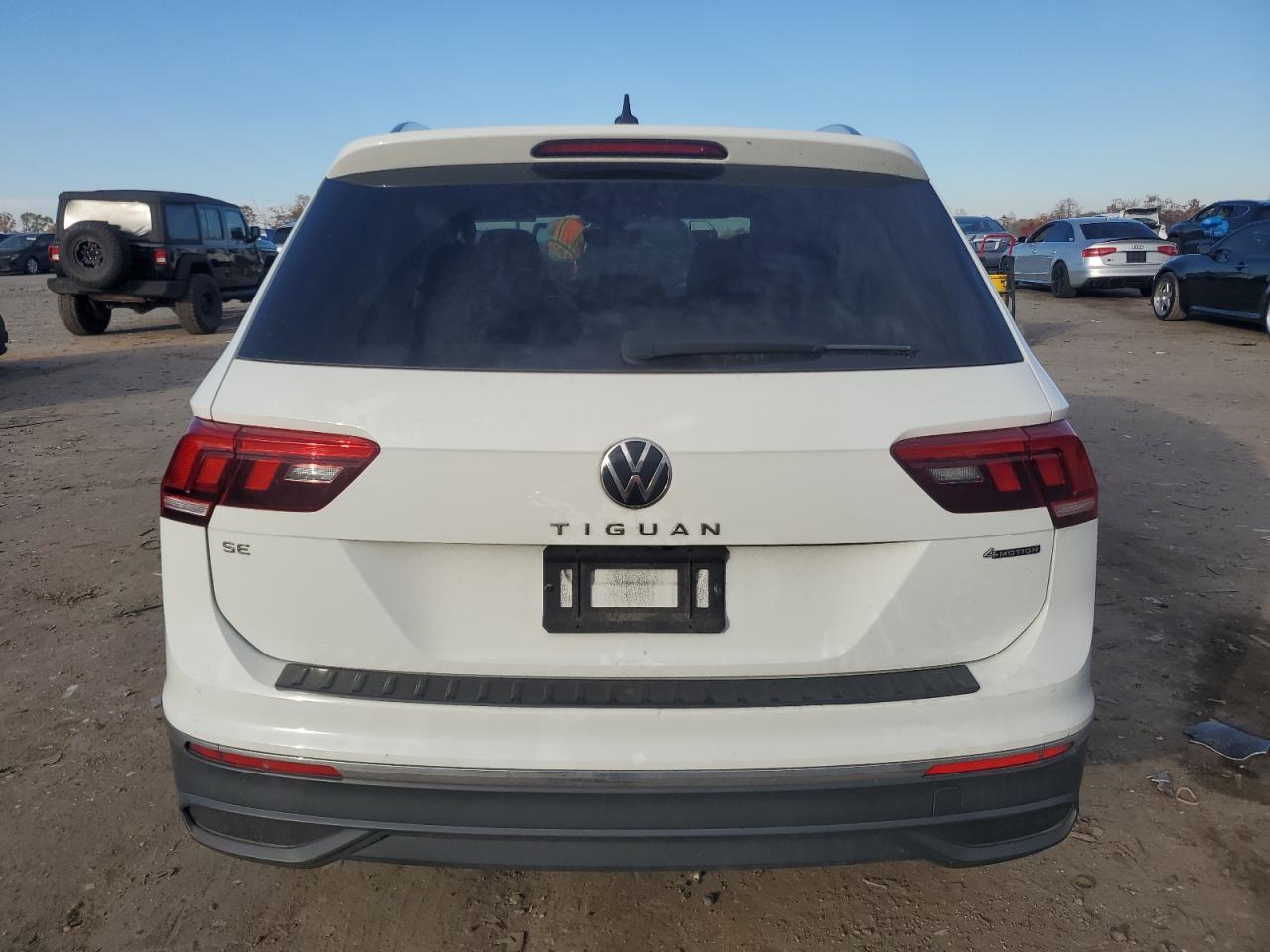 VOLKSWAGEN TIGUAN SE