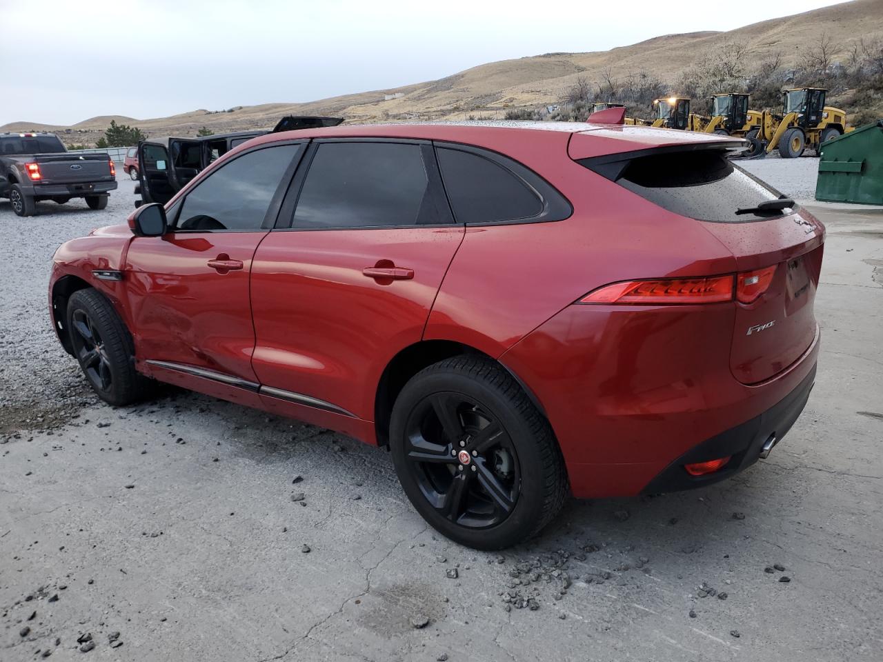 JAGUAR F-PACE R - SPORT