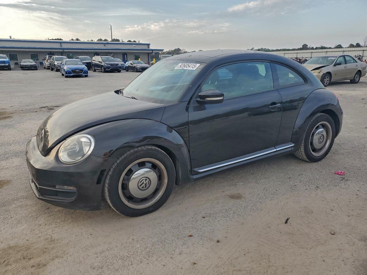 VOLKSWAGEN BEETLE