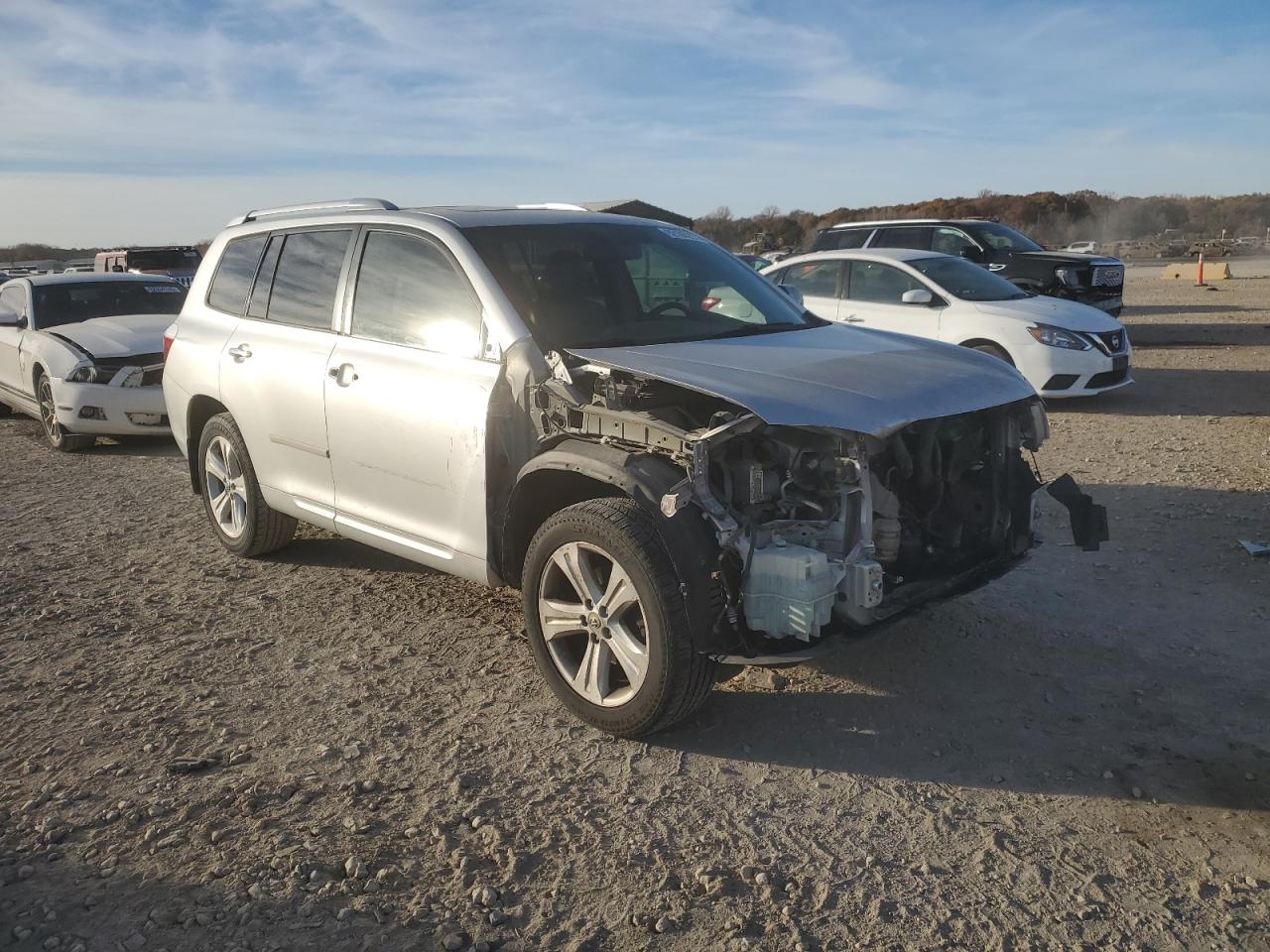 TOYOTA HIGHLANDER LIMITED