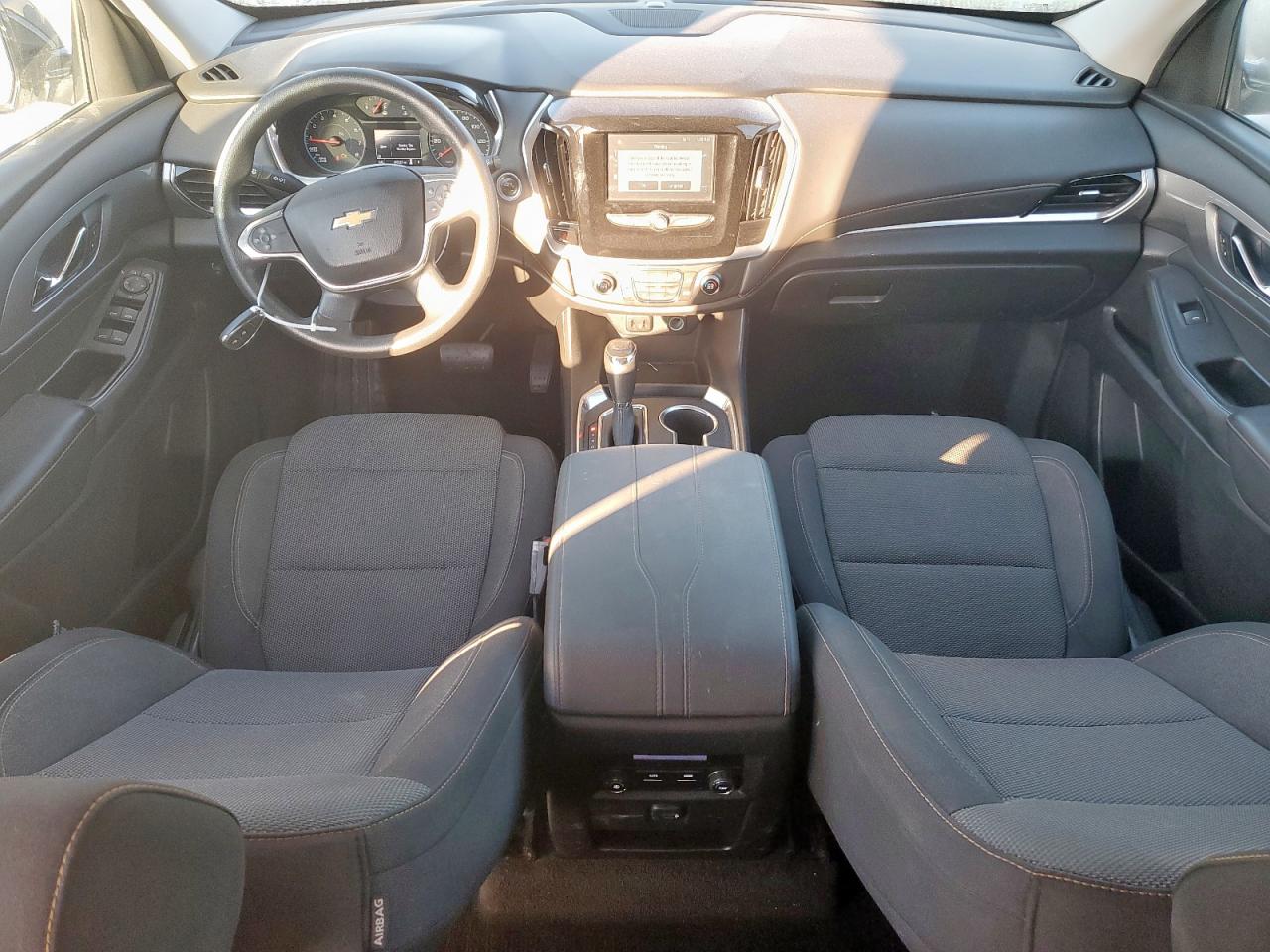 CHEVROLET TRAVERSE LS