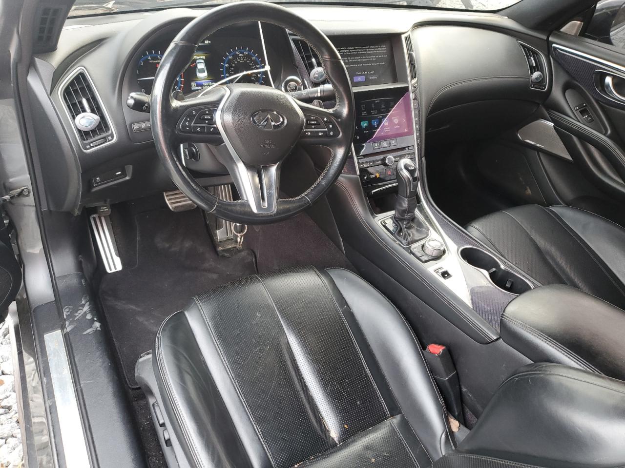 INFINITI Q60 RED SPORT 400