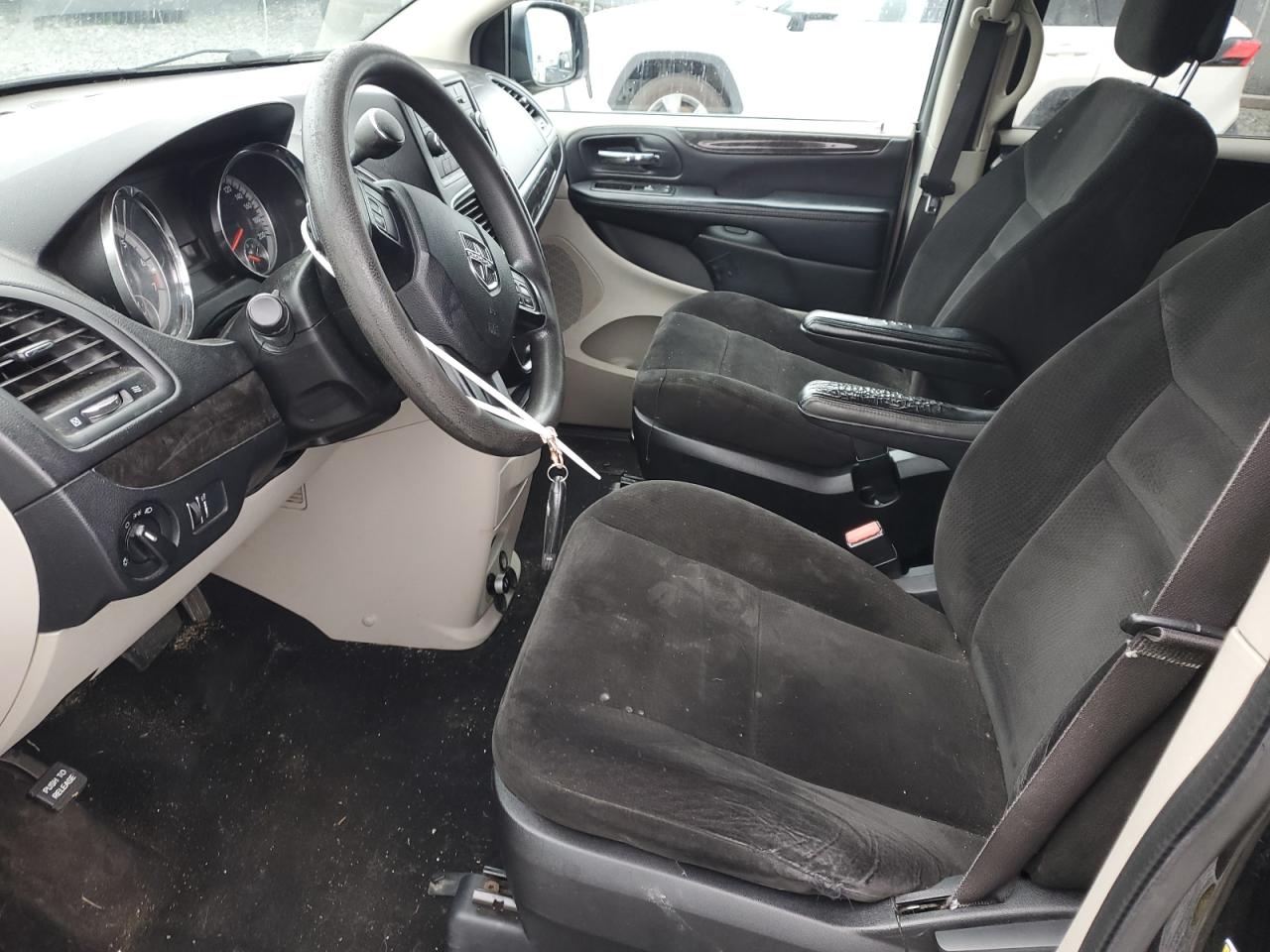 DODGE GRAND CARAVAN SE