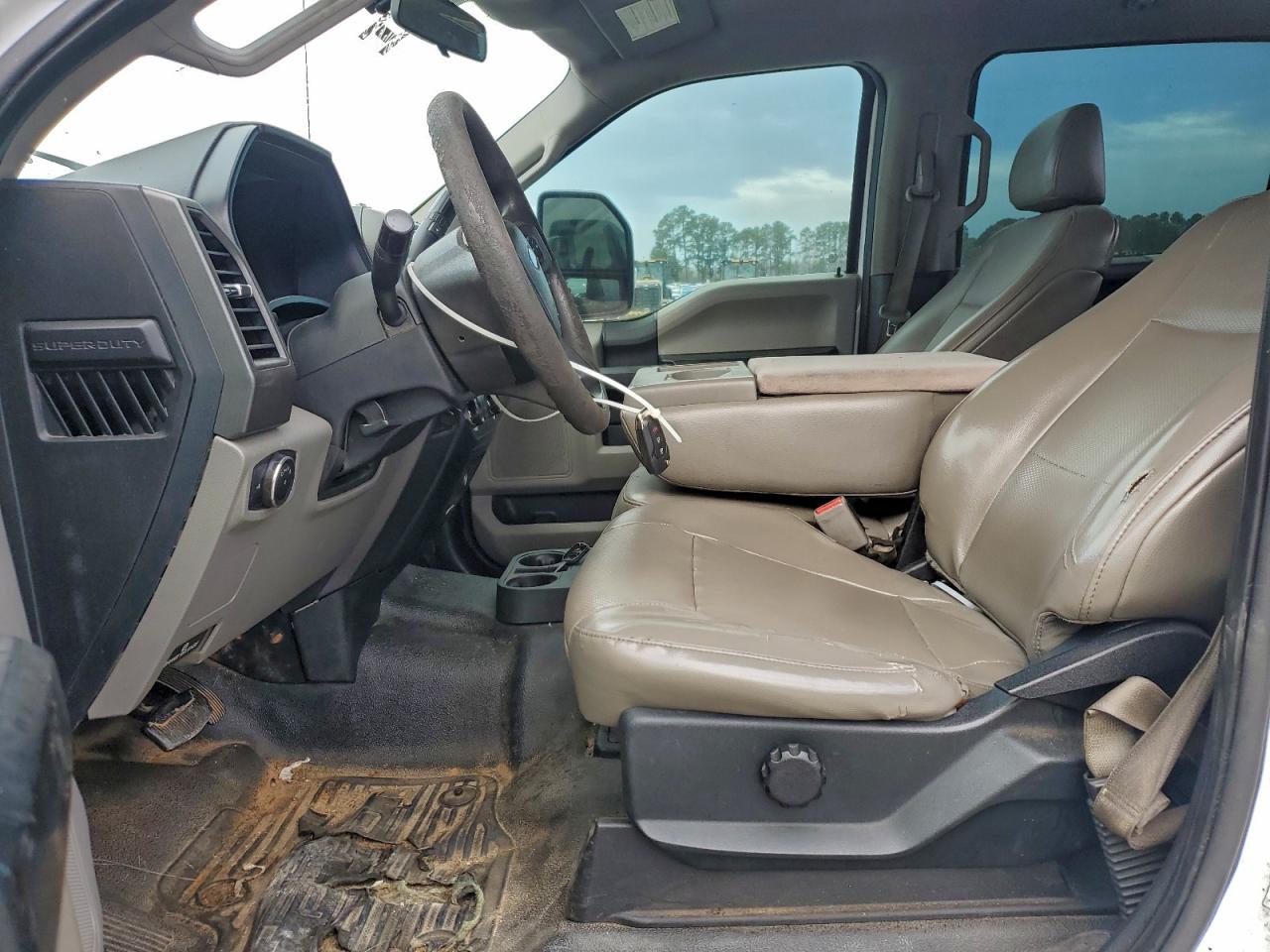 FORD F-250 SUPER DUTY