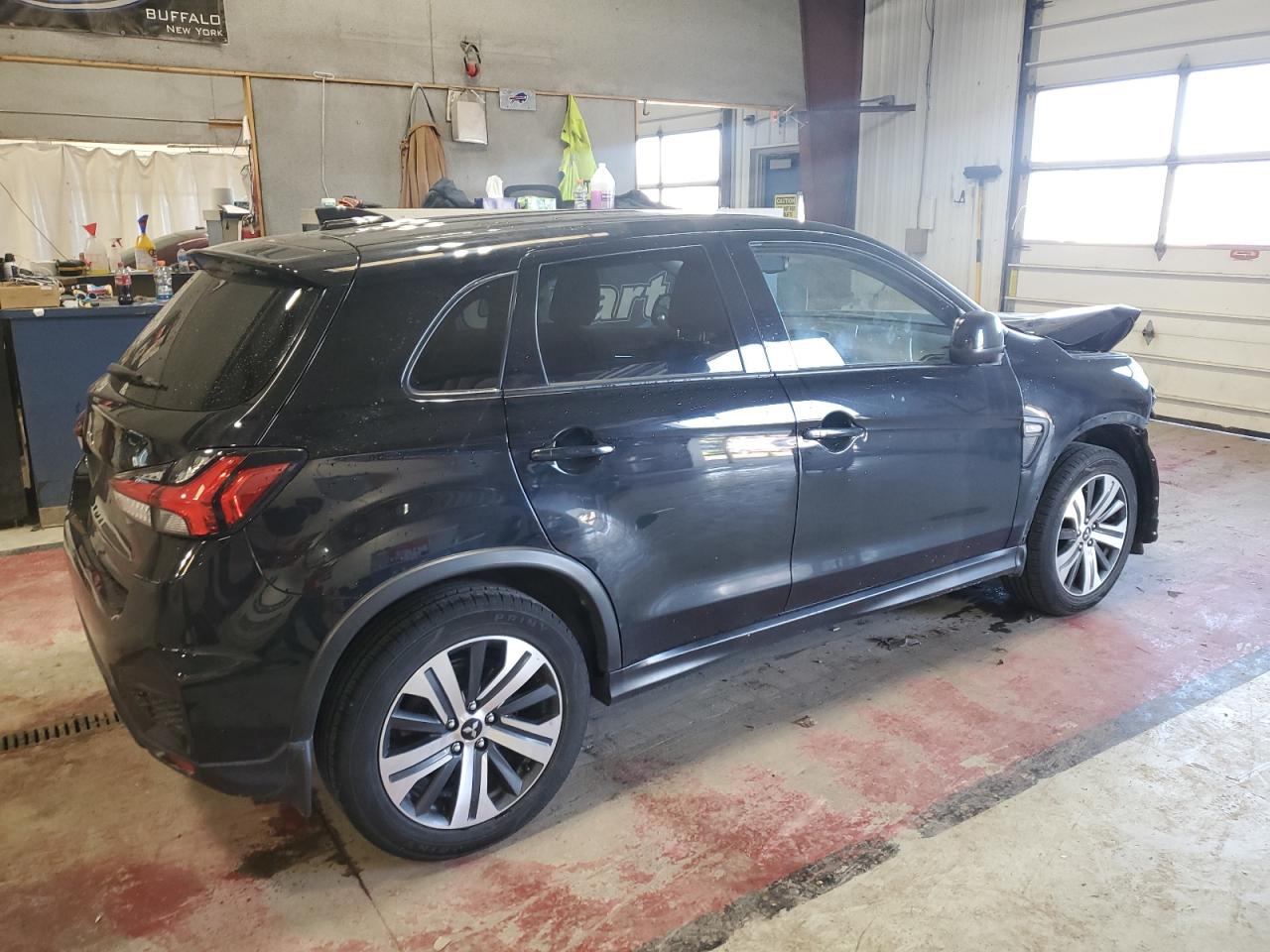 MITSUBISHI OUTLANDER ES