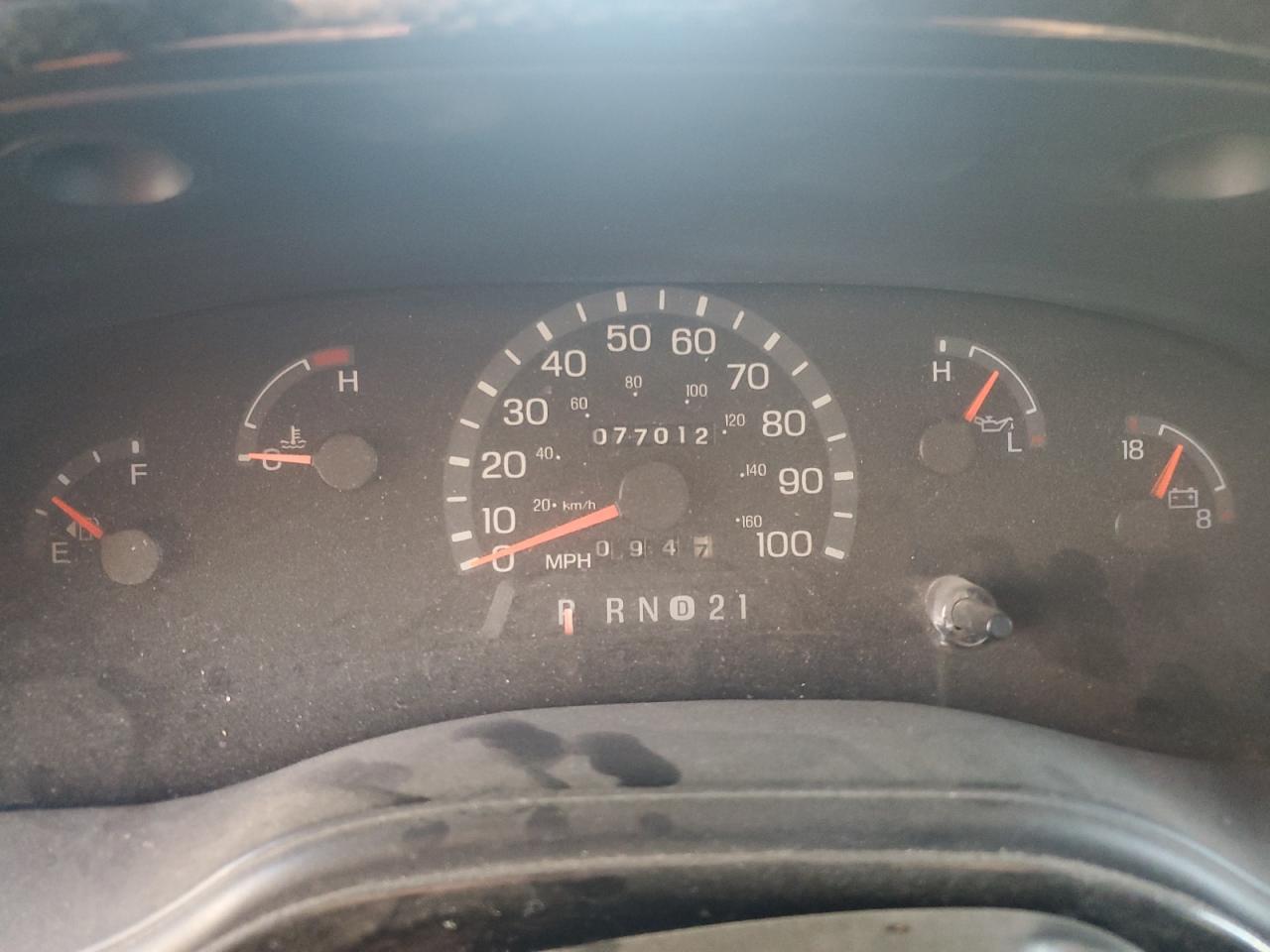 Lot #3284773536 2002 FOUR WINDS MOTORHOME