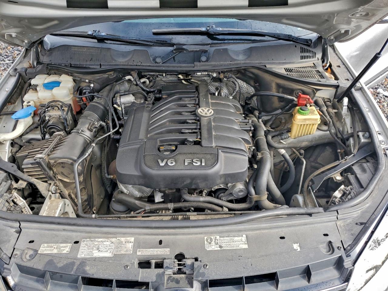 VOLKSWAGEN TOUAREG V6