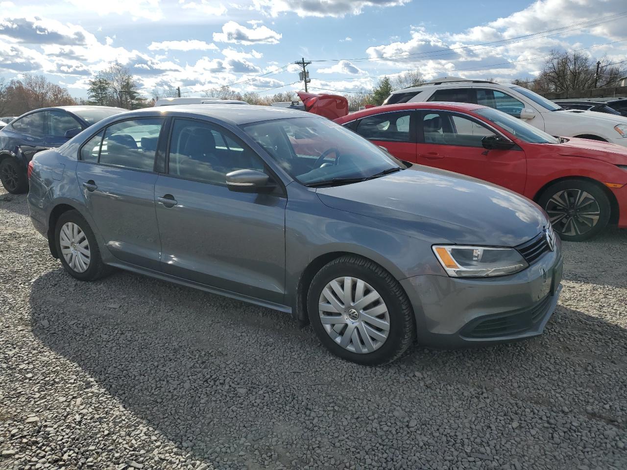 VOLKSWAGEN JETTA SE