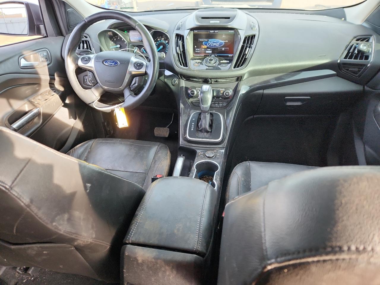 FORD ESCAPE TITANIUM