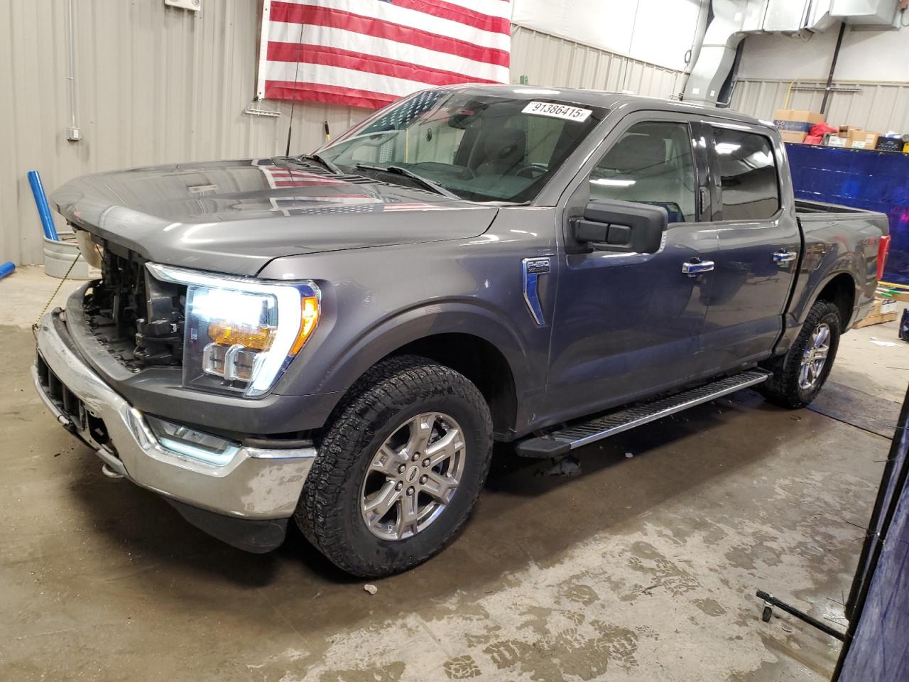 FORD F-150 SUPERCREW