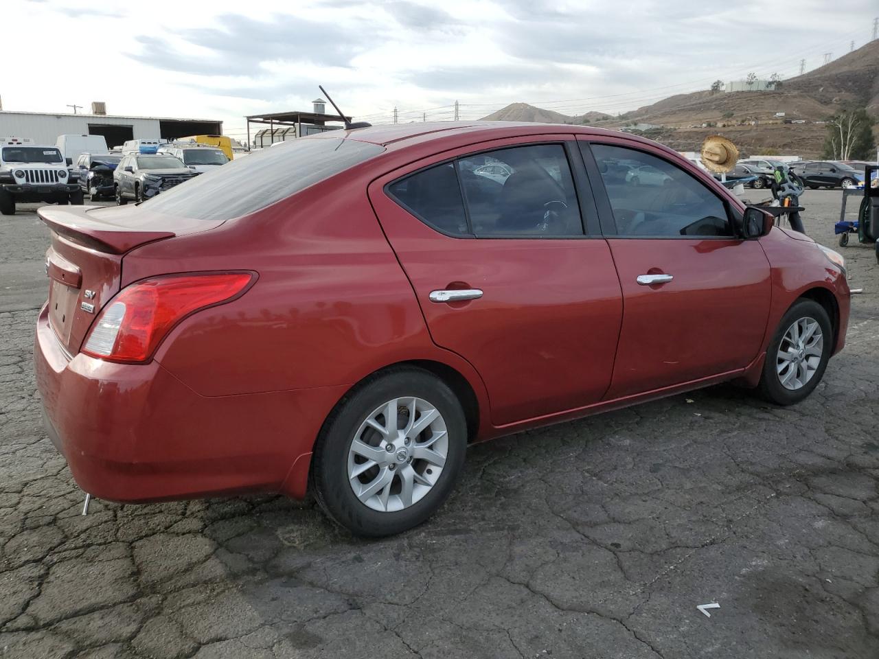 NISSAN VERSA S