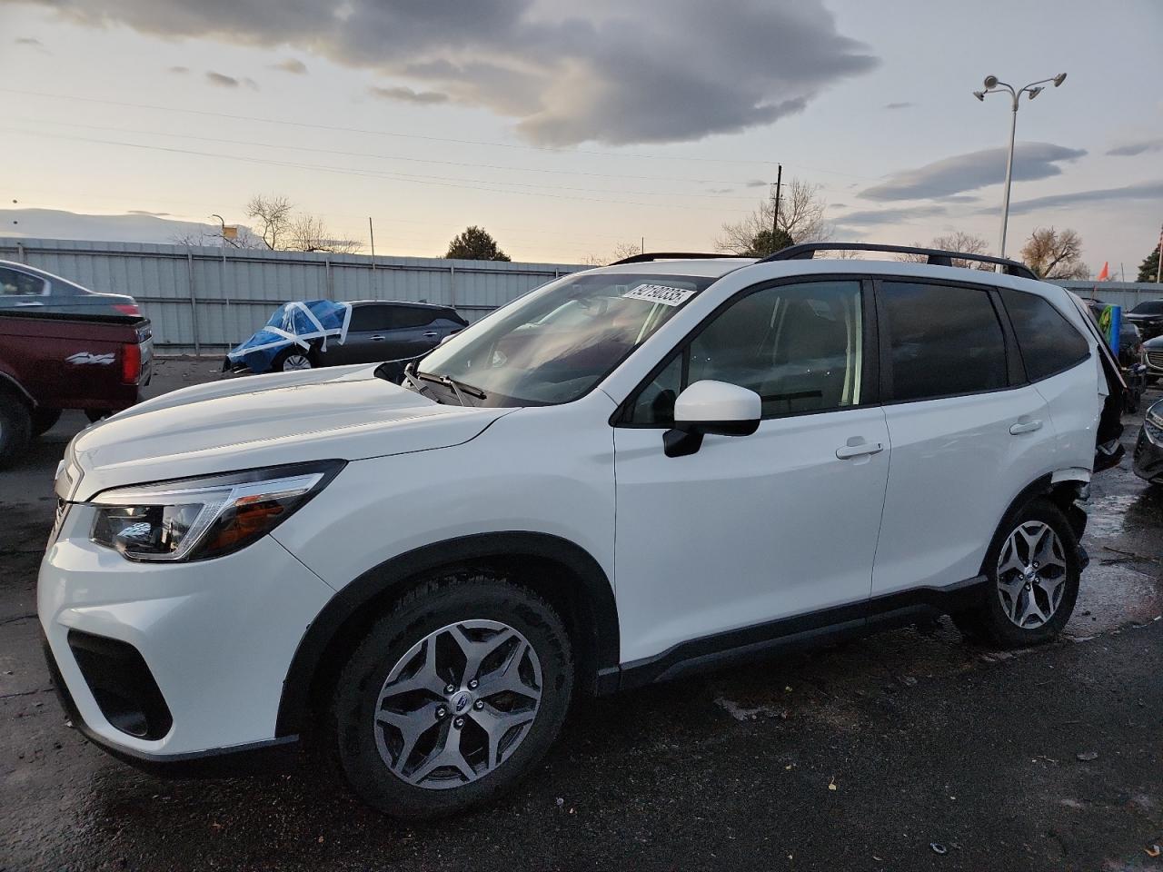 SUBARU FORESTER PREMIUM