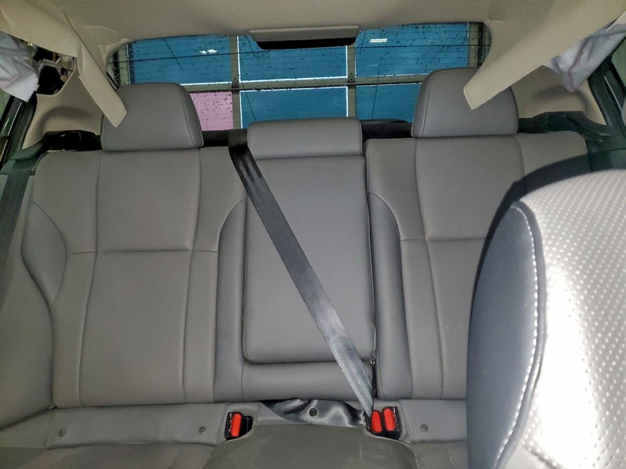 SUBARU LEGACY LIMITED