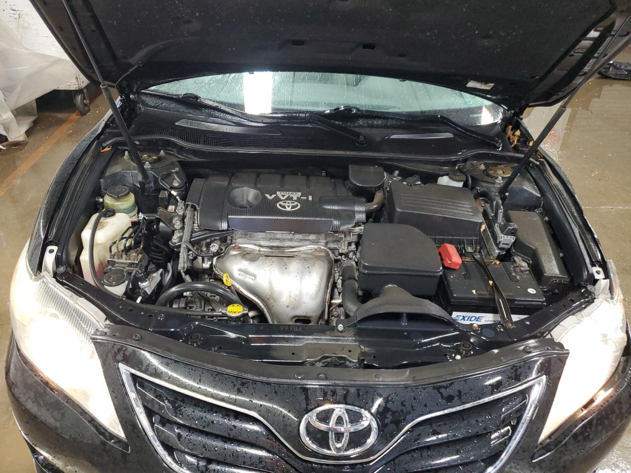 TOYOTA CAMRY BASE