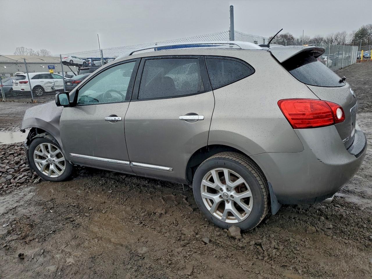 NISSAN ROGUE S