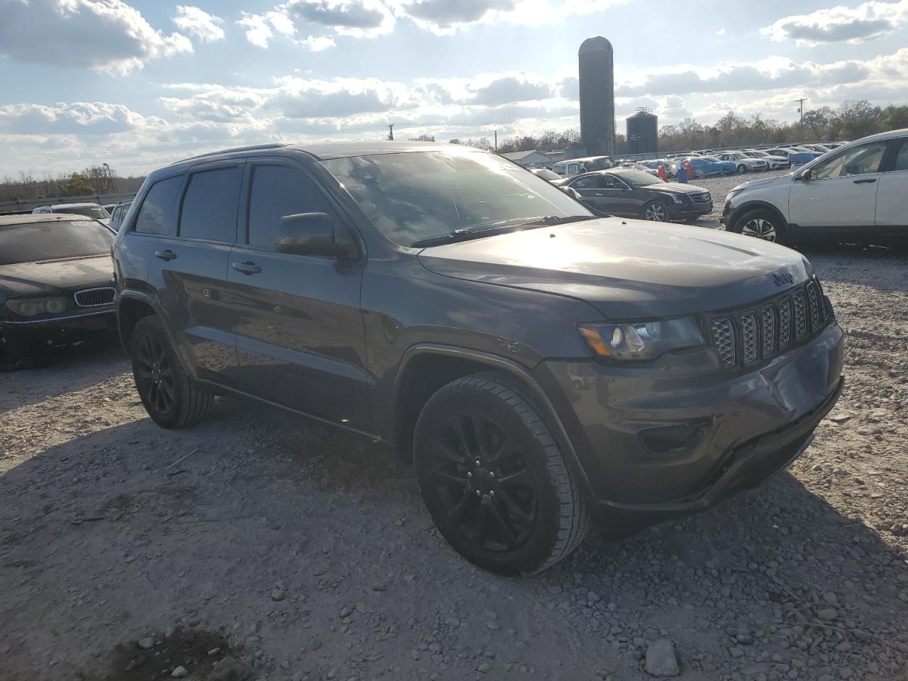 JEEP GRAND CHEROKEE LAREDO