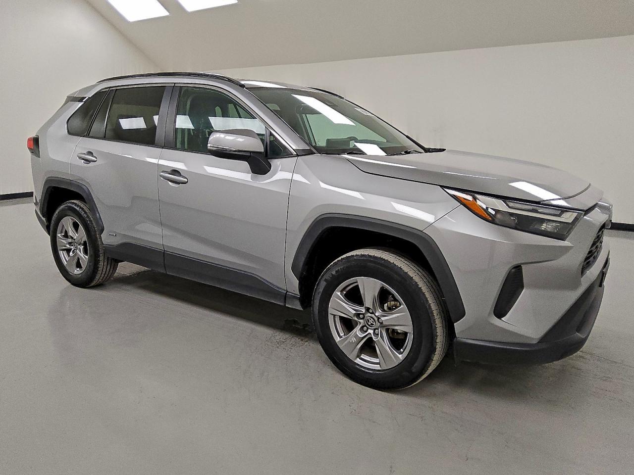 Lot #3305424454 2023 TOYOTA RAV4 XLE