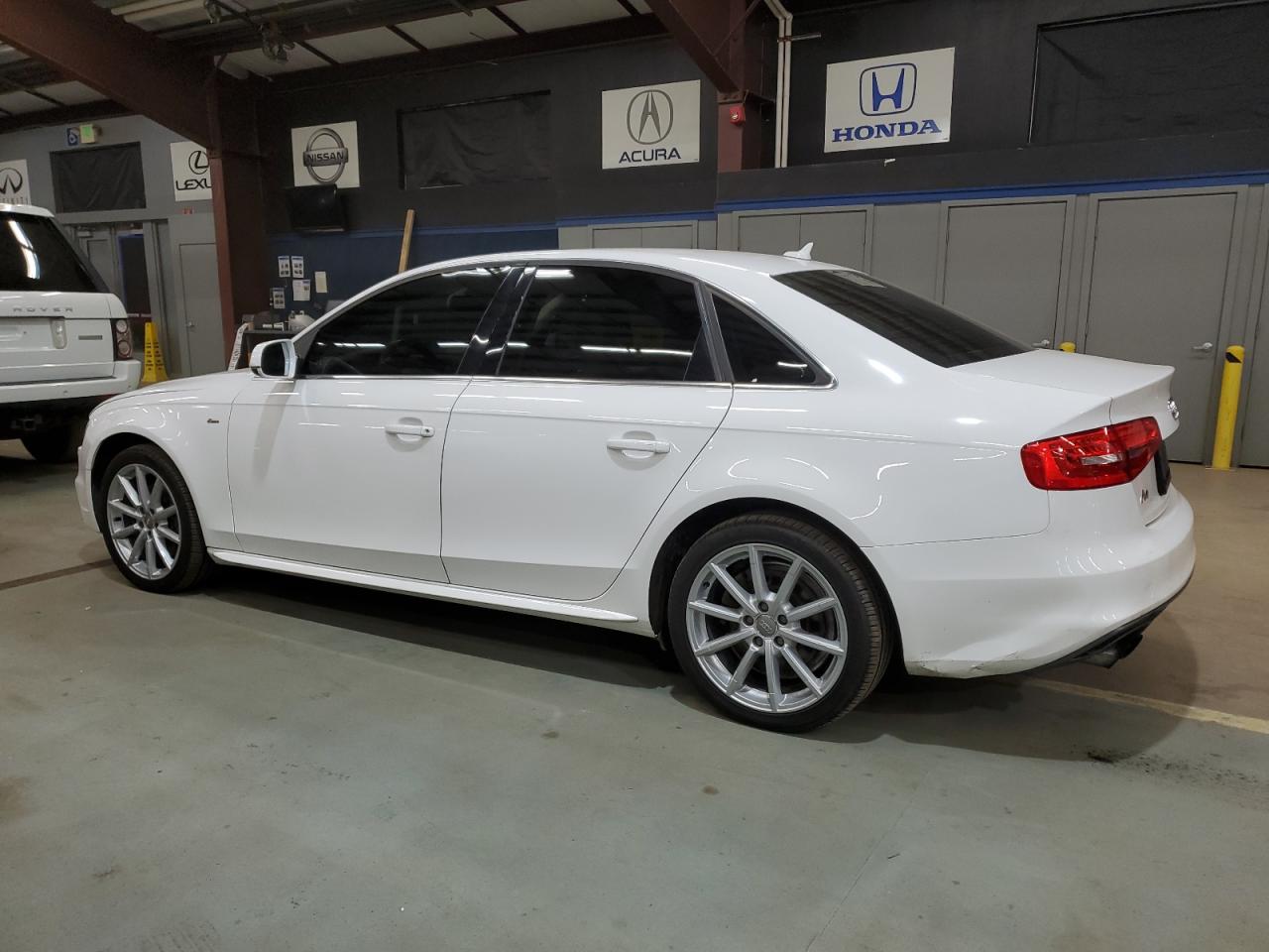 AUDI A4 PREMIUM S-LINE