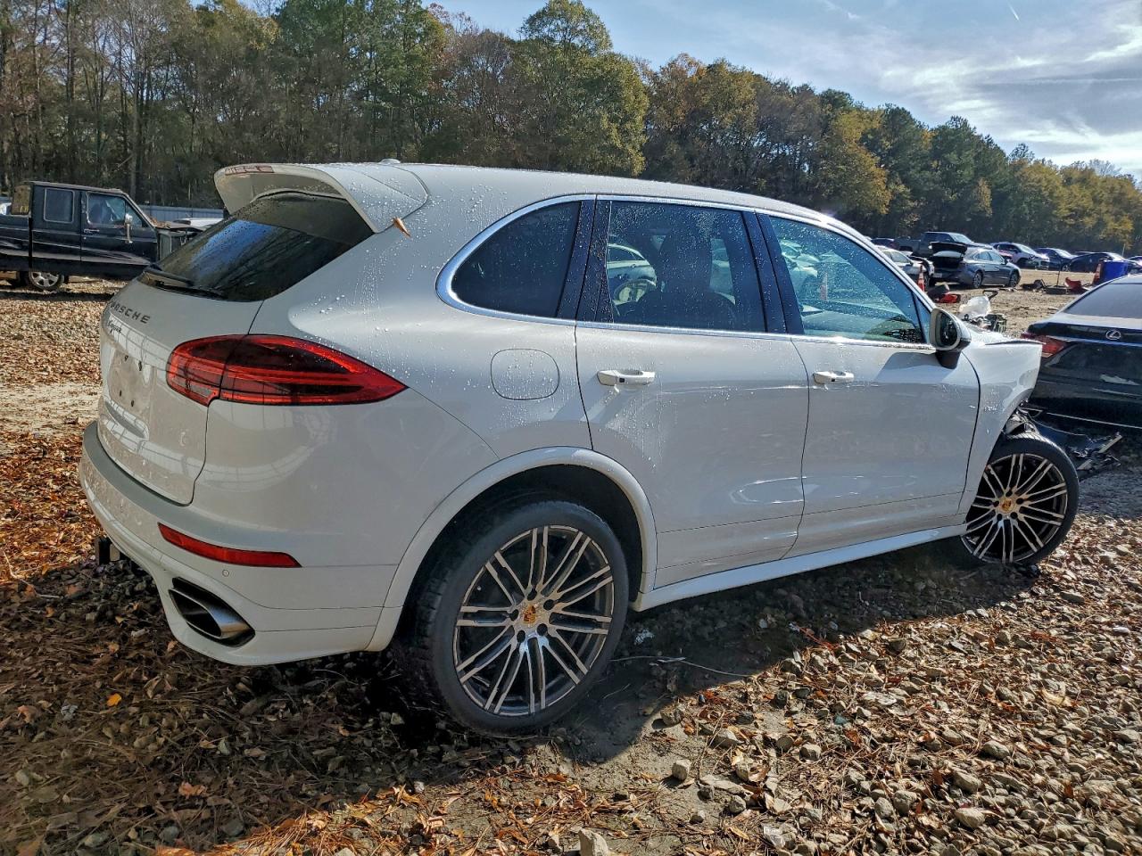PORSCHE CAYENNE