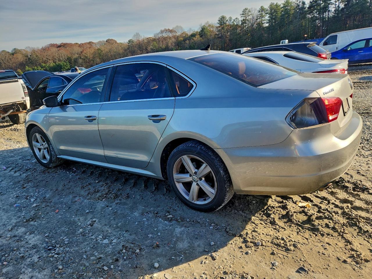 VOLKSWAGEN PASSAT SE