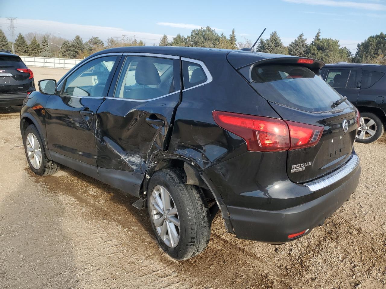 NISSAN ROGUE SPORT S