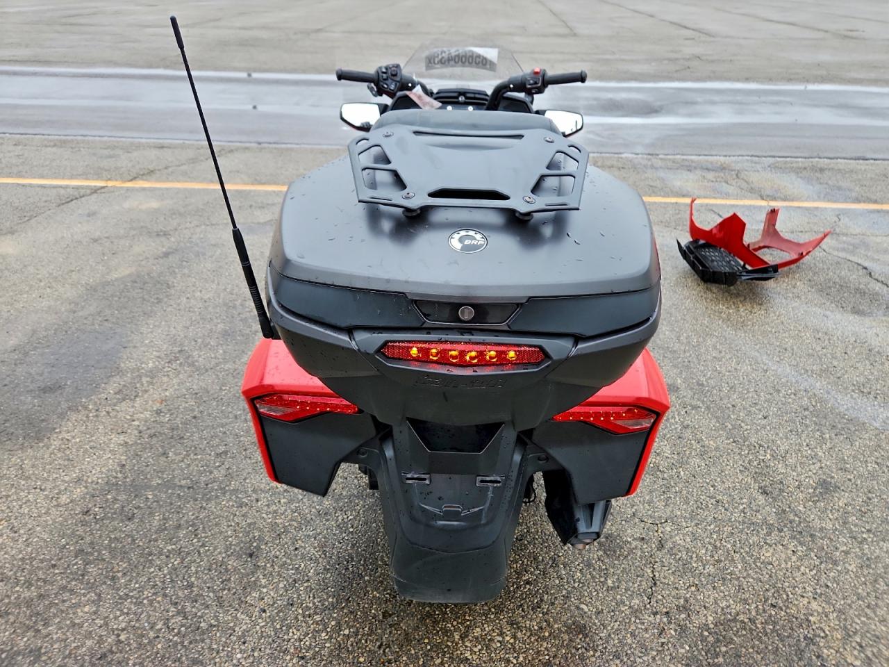 Lot #3310414994 2022 CAN-AM SPYDER ROA