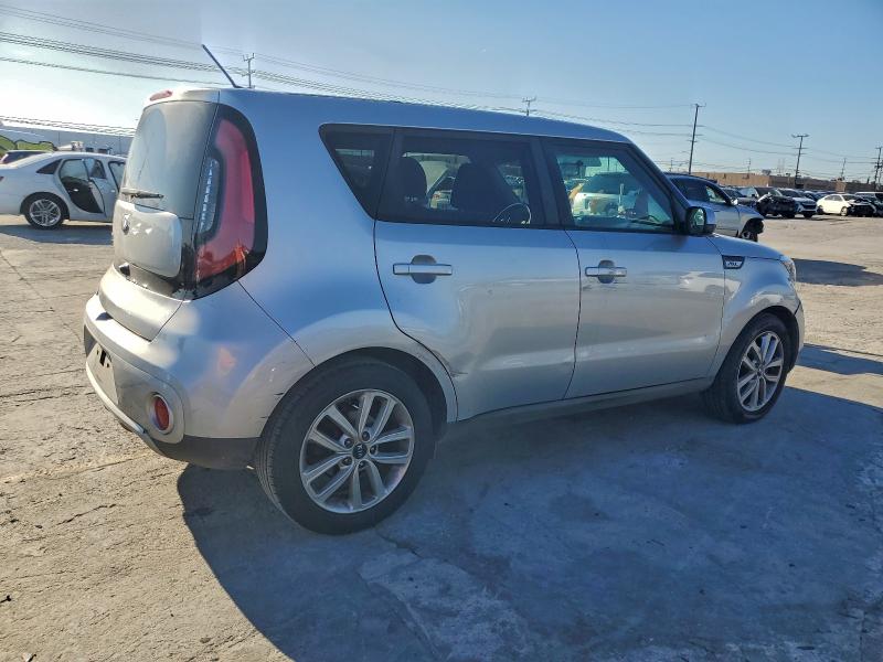 2018 KIA SOUL + #3297153528