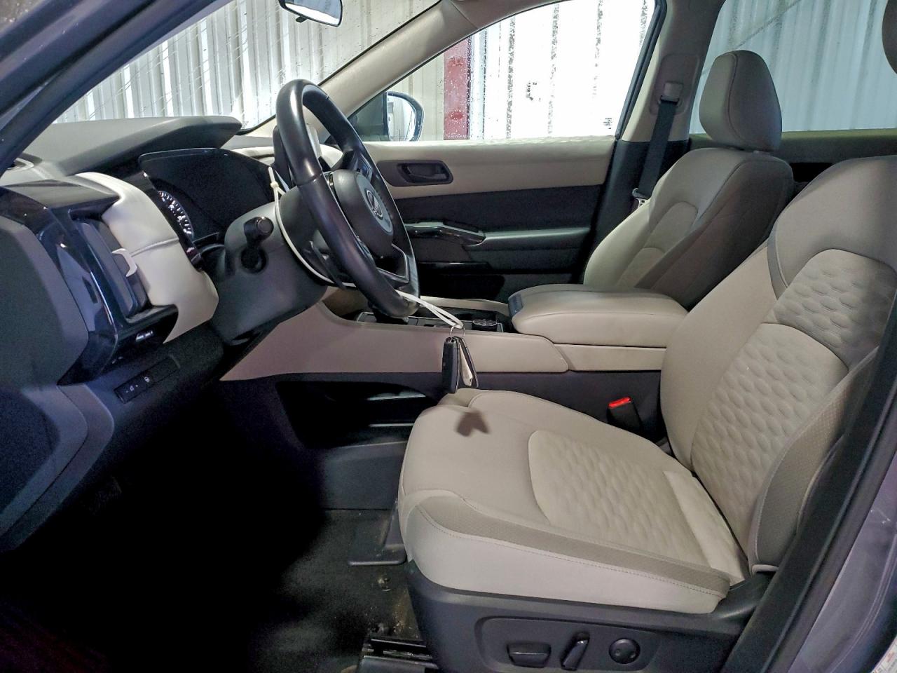 NISSAN PATHFINDER SV